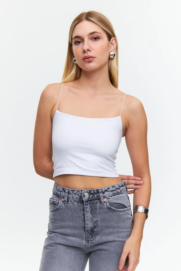 A wholesale clothing model wears  Rope Strap Crop Top - White
, Turkish wholesale Crop Top of Tuba Butik