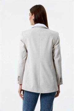 Ein Bekleidungsmodell aus dem Großhandel trägt TBU10071 - Jacket - Stone Color, türkischer Großhandel Jacke von Tuba Butik