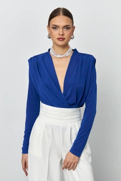 A wholesale clothing model wears tbu12184-double-breasted-collar-saks-bodysuit-blue, Turkish wholesale Bodysuit of Tuba Butik