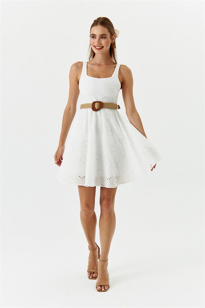 Umay Biała Sukienka W Kształcie Litery A Bez Rękawów Z Kwadratowym Dekoltem Hurtowa sprzedaż odzieży Casual