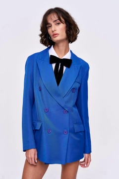 Ein Bekleidungsmodell aus dem Großhandel trägt 36343 - Jacket - Saxe, türkischer Großhandel Jacke von Tuba Butik