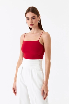A wholesale clothing model wears 47416 - Crop Top - Red, Turkish wholesale Crop Top of Tuba Butik