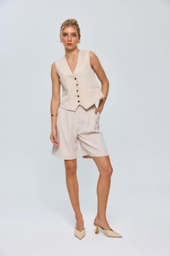 Hurtowa modelka nosi tbu12732-buttoned-women's-vest-beige, turecka hurtownia Kamizelka firmy Tuba Butik