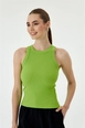 Bir model,  toptan giyim markasının tbu10762-halter-collar-corduroy-athlete-green toptan  ürününü sergiliyor.