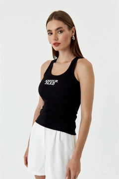 Hurtowa modelka nosi TBU10883 - Women's Ribbed Basic Embroidered Athlete - Black, turecka hurtownia Podkoszulek firmy Tuba Butik