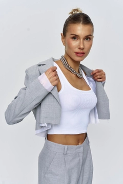 A wholesale clothing model wears tbu11840-masculine-crop-women's-jacket-gray, Turkish wholesale Jacket of Tuba Butik
