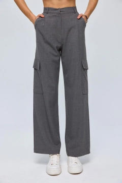 A wholesale clothing model wears tbu12704-women's-straight-cut-cargo-trousers-smoked, Turkish wholesale Pants of Tuba Butik