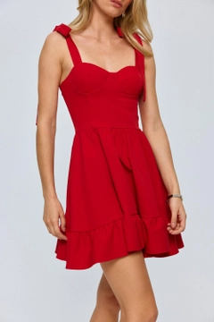 Een kledingmodel uit de groothandel draagt tbu12751-chest-cup-tie-mini-dress-red, Turkse groothandel Jurk van Tuba Butik
