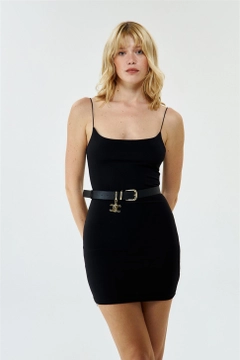 Een kledingmodel uit de groothandel draagt TBU10449 - Rope Strap Mini Dress - Black, Turkse groothandel Jurk van Tuba Butik