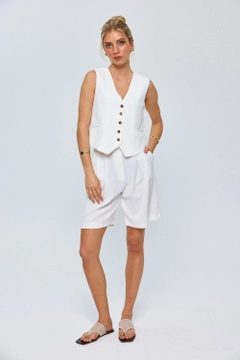Hurtowa modelka nosi tbu12731-buttoned-women's-vest-white, turecka hurtownia Kamizelka firmy Tuba Butik