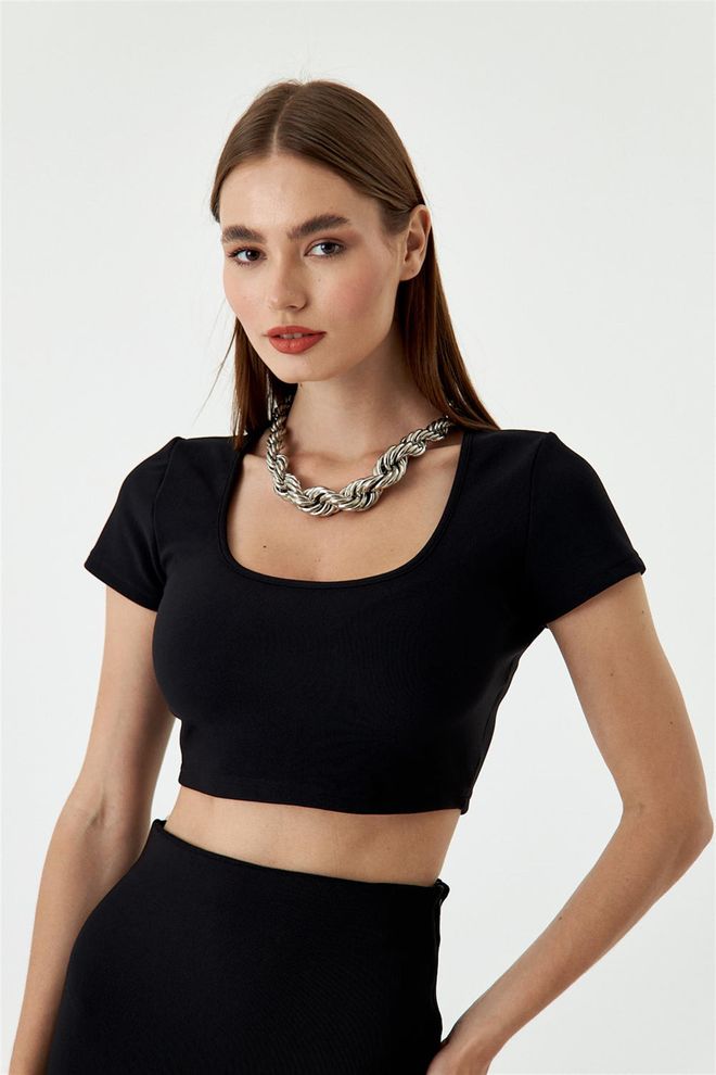 Tuba Crop Top Côtelé À Manches Courtes Noir Vêtements en gros Décontracté