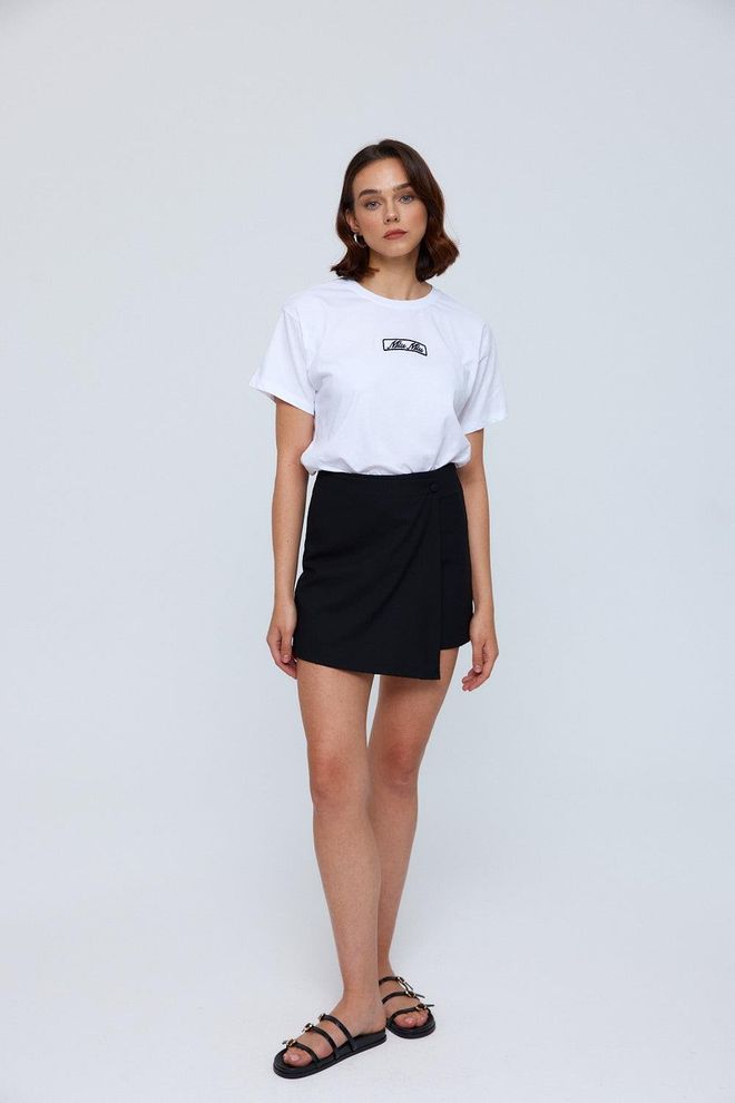 Tuba Asymmetrische Gedetailleerde Damesshortrok Zwart Groothandel Kleding Casual