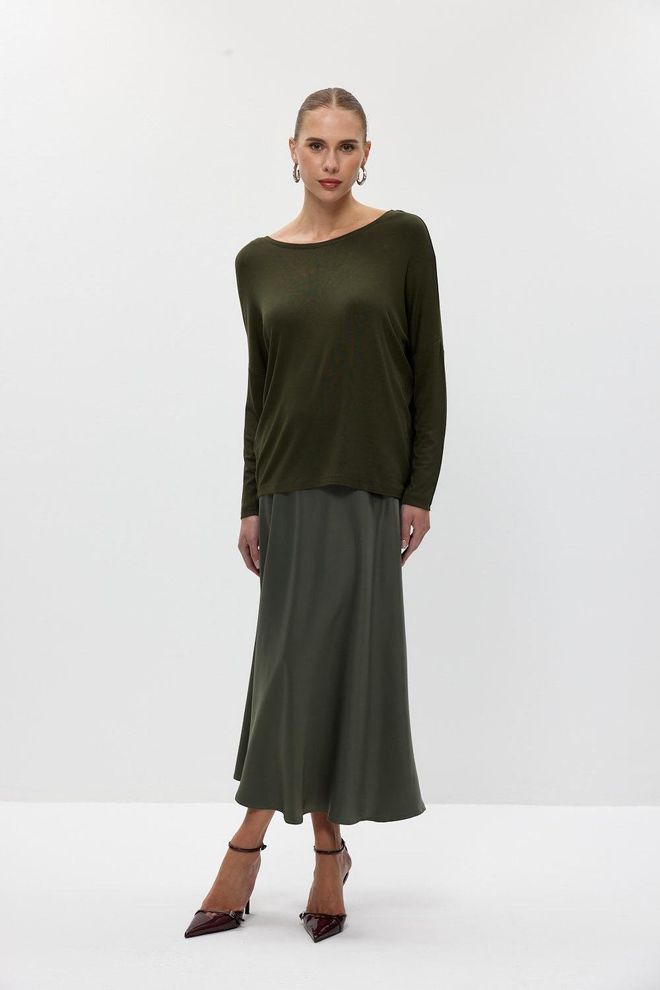 Tuba Damesblouse Met Ronde Hals En Rug V Kaki Groothandel Kleding Casual