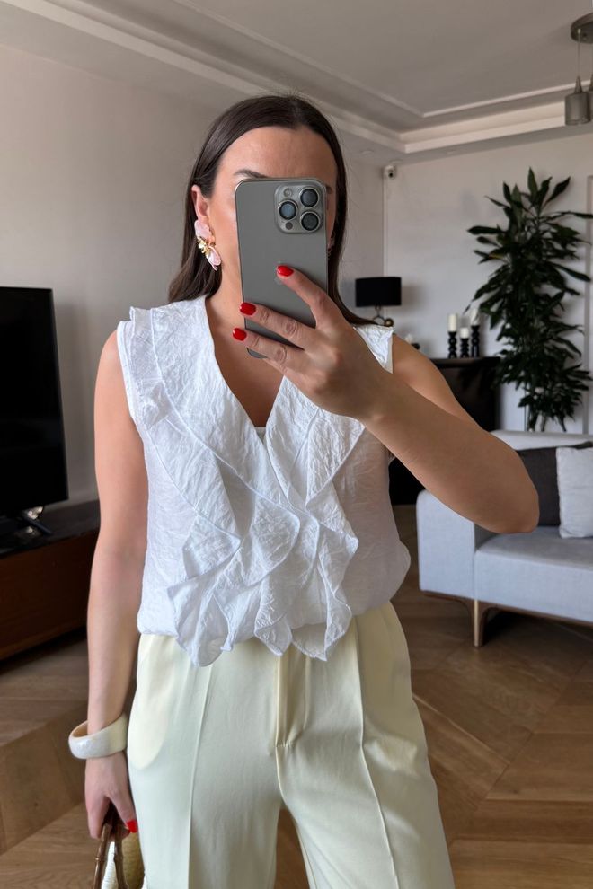 Tuba Ruffled Zero Sleeve Blouse White Wholesale Clothing No Fabric