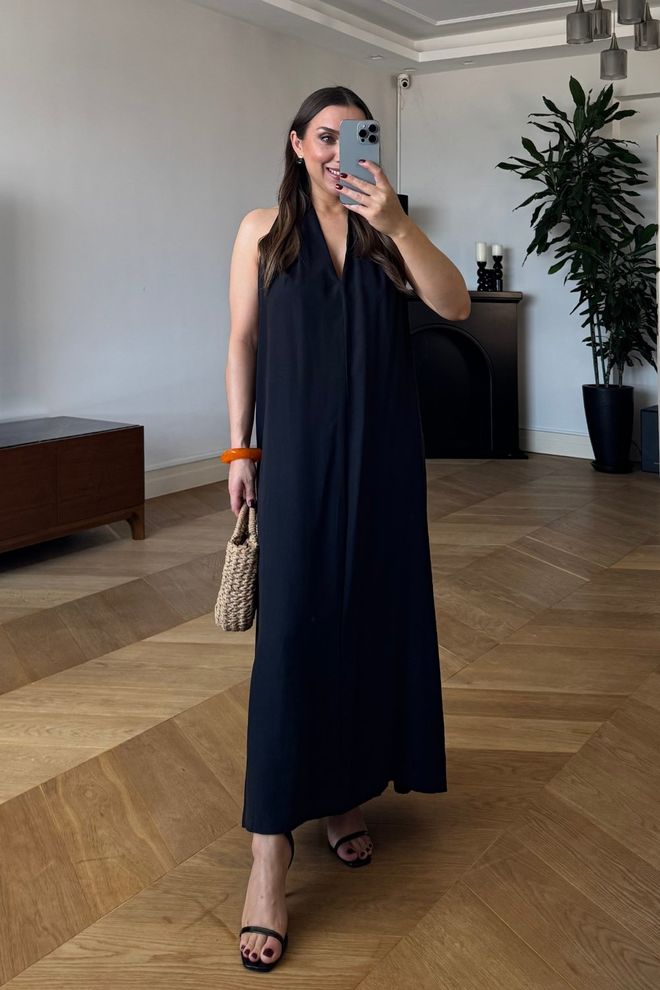 Tuba Elegancka Czarna Halka Z Głębokim Dekoltem Hurtowa sprzedaż odzieży Seksowny