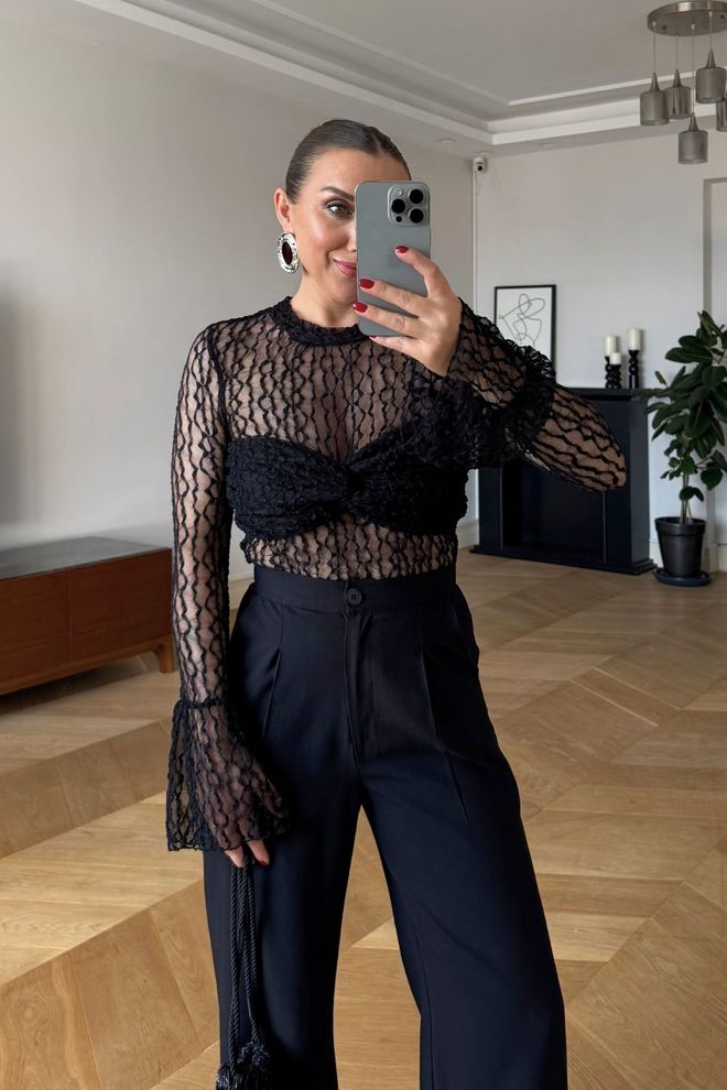 Tuba Juoda Aptempta Čiuožėjos Elegantiška Marškiniai Didmeninė prekyba drabužiais Čiuožėjos