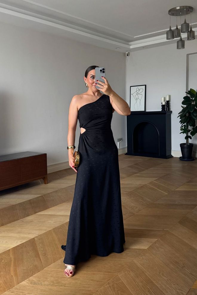 Tuba Elegantes Schwarzes Etuikleid Mit Ein Schulter Ausschnitt Großhandelskleidung Frühling