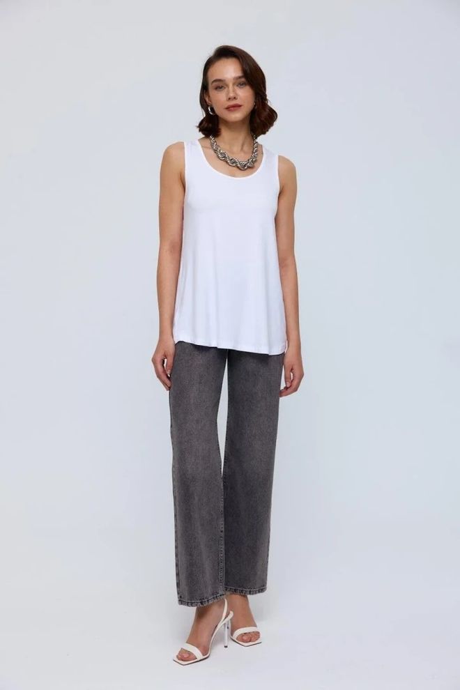 Tuba Basic Damesondershirt Met U hals Wit Groothandel Kleding Casual