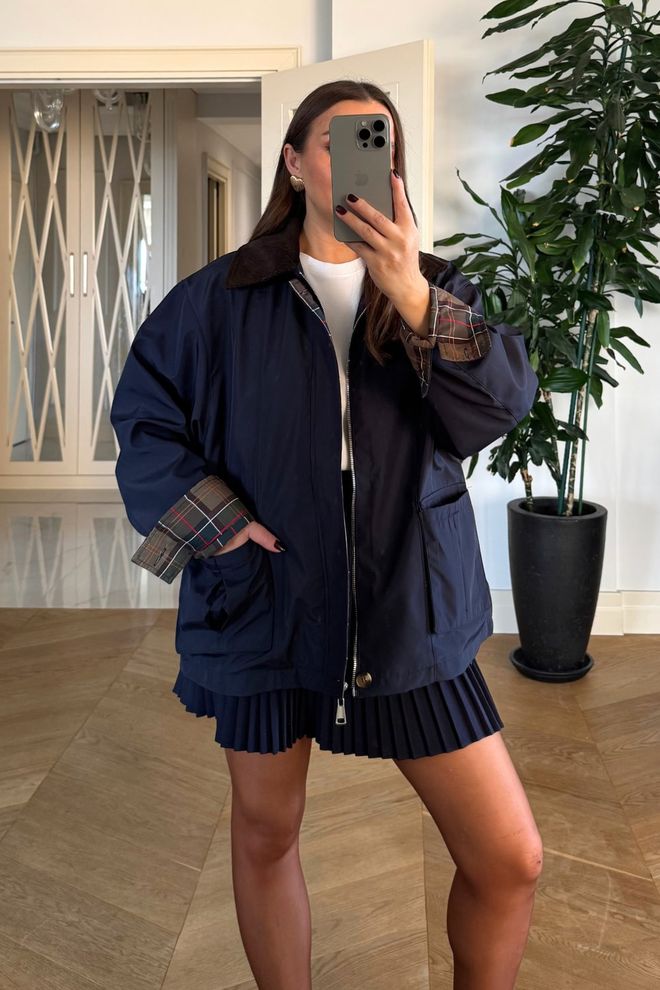 Tuba Marineblau Mantel Mit Oversized Passform Und Spitzkragen Großhandelskleidung Arbeit