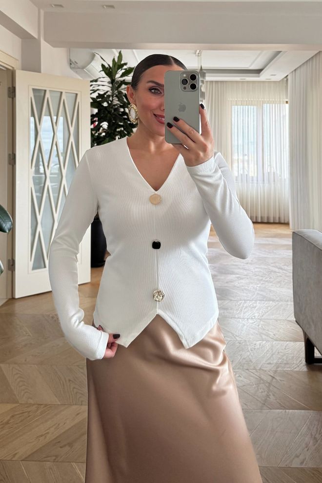 Tuba Chemise Blanche Élégante Ajustée Col En V Vêtements en gros Modeste