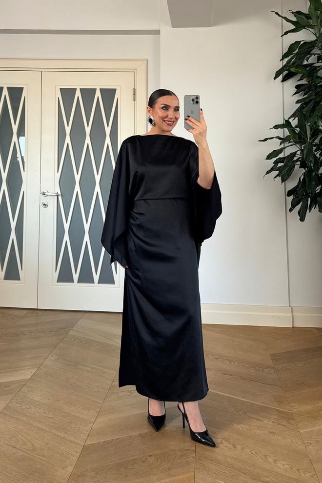 Tuba Elegancka Czarna Sukienka Typu Sheath Z Długimi Pelerynowymi Rękawami Hurtowa sprzedaż odzieży Skromny