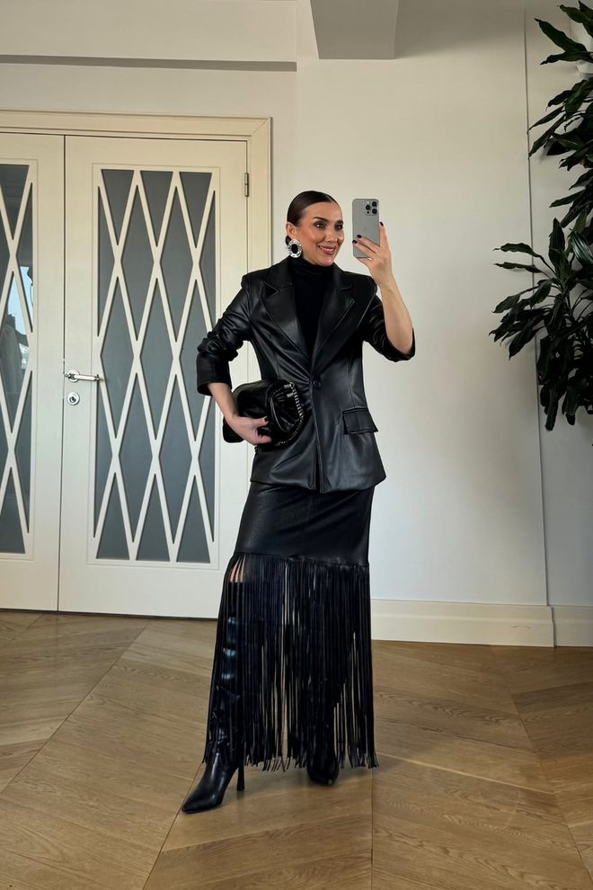 Tuba Czarny Elegancki Jednorzędowy Płaszcz Slim Fit Hurtowa sprzedaż odzieży Klasyczny