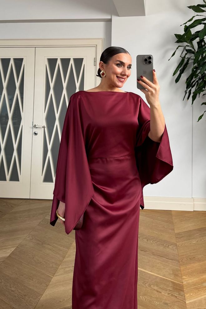 Tuba Elegantné Bordové Šaty Sheath S Extra Dlhými Rukávmi Veľkoobchod s oblečením 1