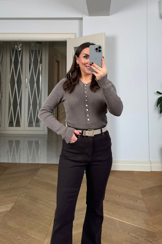 Tuba Cardigan Marrone Slim Fit Con Bottoni E Maniche Lunghe Abbigliamento all'ingrosso Casuale