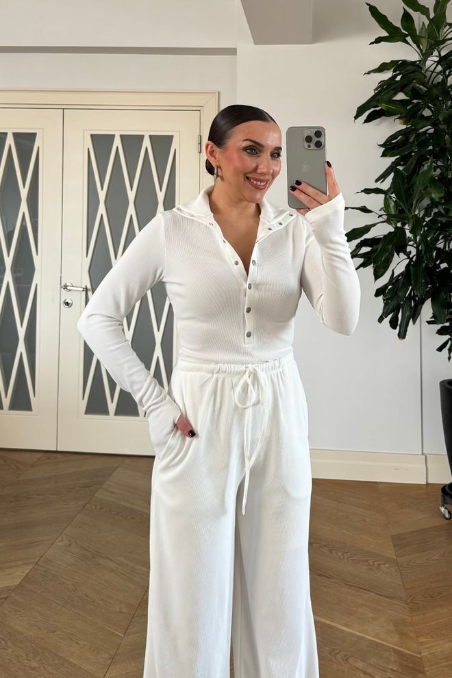 Tuba Cardigan Bianco Slim Fit Con Collo Dentellato E Manica Lunga Abbigliamento all'ingrosso Casuale