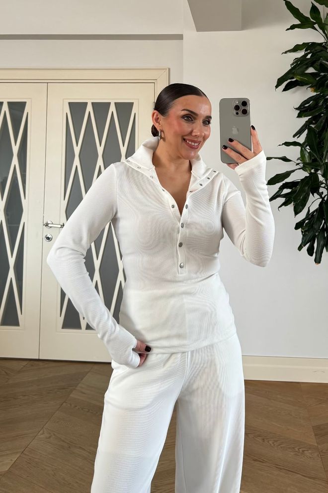 Tuba White Cardigan Slim Fit Notched Neck Long Sleeve Wholesale Clothing 1