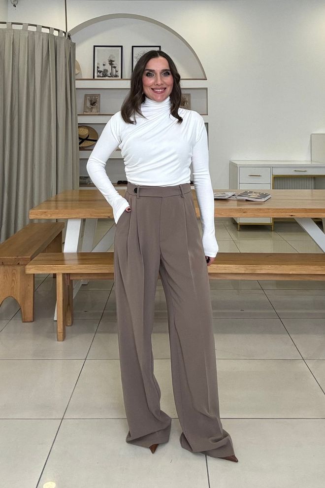 Tuba White Elegant Slim Fit Blouse With Turtle Neck Wholesale Clothing Lounge