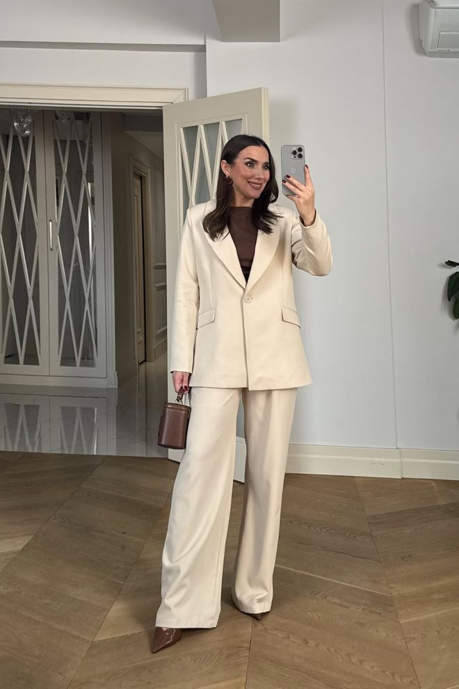 Tuba Beige Pants With Wide Leg And Buttoned Closure Wholesale Clothing Spring