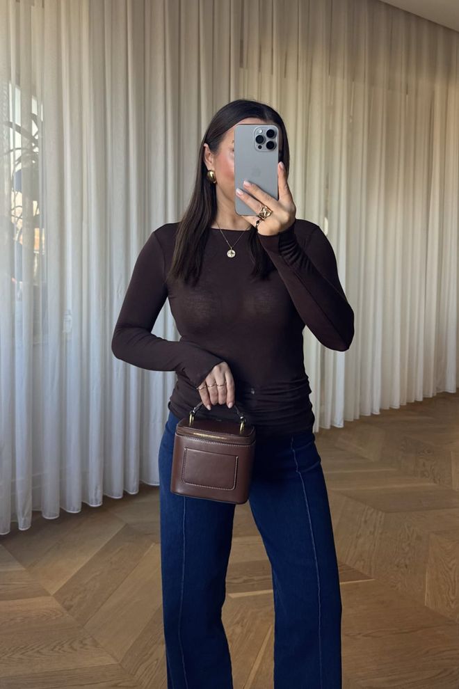 Tuba Brauner Pullover Slim Fit Mit Rundhalsausschnitt Und Langarm Großhandelskleidung Lässig