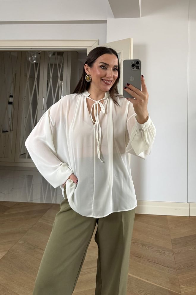 Tuba Bluzka Z Szyfonem Z Długim Rękawem Dominującym Kołnierzykiem Kremo Hurtowa sprzedaż odzieży 0