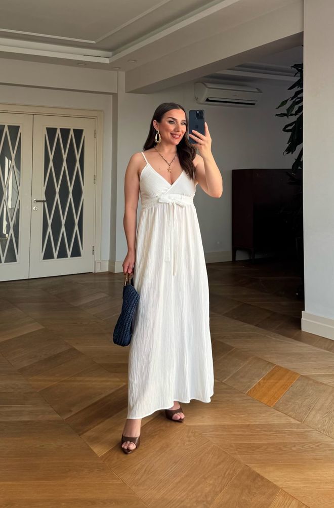 laser cut lace dress Black Corseted Maxi With Flower Brouded Bra And Chiffo – RAISA VANESSA INT 4 Chic Summer Brunch 3/30-4/30 Size:52L 120cm Fabric