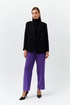 Ein Bekleidungsmodell aus dem Großhandel trägt TBU10210 - Double Breasted Collar Blazer Women's Jacket - Black, türkischer Großhandel Jacke von Tuba Butik