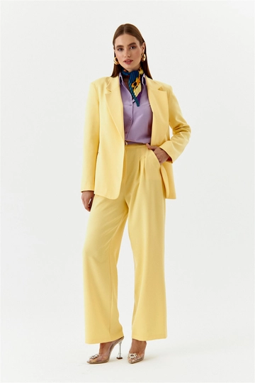 A wholesale clothing model wears  High Waist Palazzo Women's Trousers - Yellow
, Turkish wholesale Pants of Tuba Butik