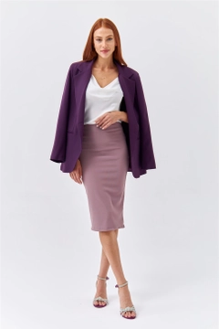 Ένα μοντέλο χονδρικής πώλησης ρούχων φοράει 35944 - Skirt - Light Damson Color, τούρκικο Φούστα χονδρικής πώλησης από Tuba Butik