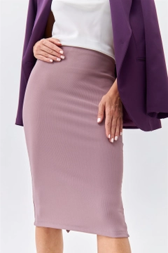 Ein Bekleidungsmodell aus dem Großhandel trägt 35944 - Skirt - Light Damson Color, türkischer Großhandel Rock von Tuba Butik