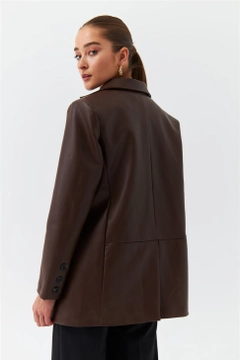 Veleprodajni model oblačil nosi 36801 - Jacket - Brown, turška veleprodaja Jakna od Tuba Butik