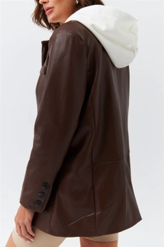 A wholesale clothing model wears 36333 - Jacket - Brown, Turkish wholesale Jacket of Tuba Butik