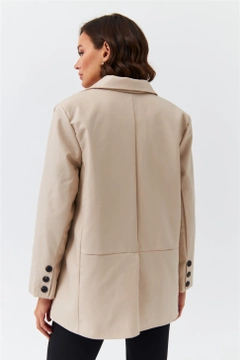 Модель оптовой продажи одежды носит 36336 - Jacket - Stone, турецкий оптовый товар Куртка от Tuba Butik.
