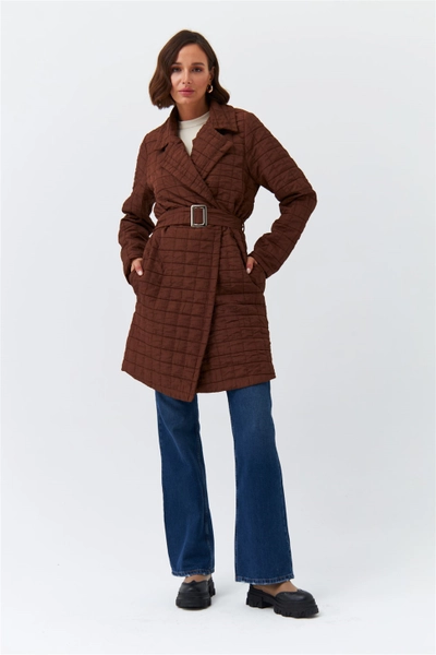 A model wears 36367 - Jacket - Brown, wholesale Jacket of Tuba Butik to display at Lonca