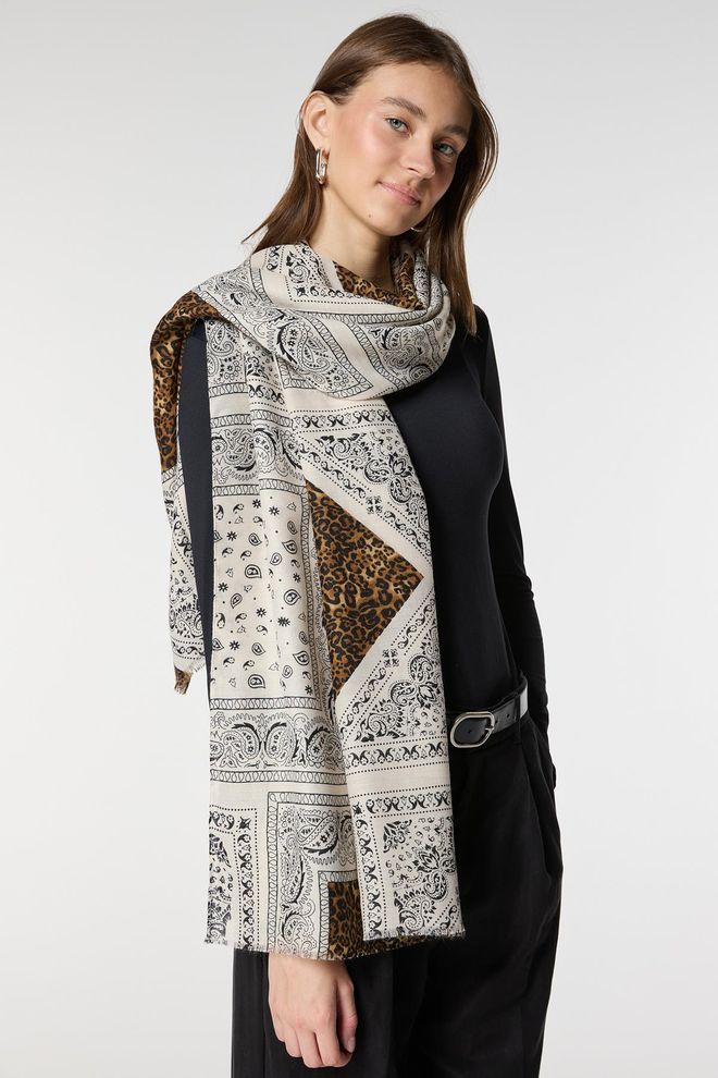 Velvet Beige Sjaal Met Elegant Paisley Patroon Groothandel Kleding Casual