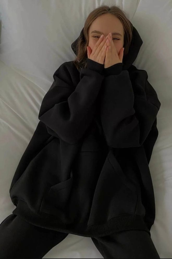 Velvet Zwarte Oversized Pasvorm Sweatshirt Met Hals Met Capuchon Groothandel Kleding Casual