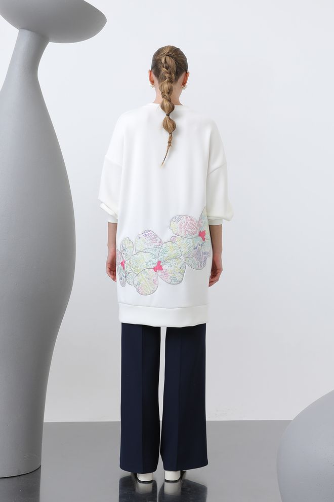 Velvet Witte Bloemen Oversize Tuniek Met Pull On Sluiting Groothandel Kleding Bescheiden