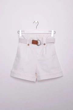 A wholesale clothing model wears 37358 - Denim Shorts - Natural, Turkish wholesale Denim Shorts of XLove