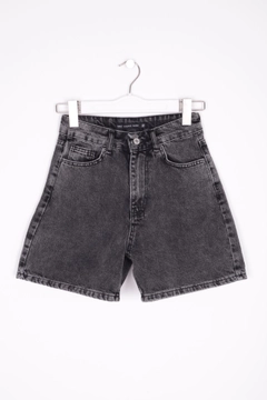 A wholesale clothing model wears 37362 - Denim Shorts - Anthracite, Turkish wholesale Denim Shorts of XLove
