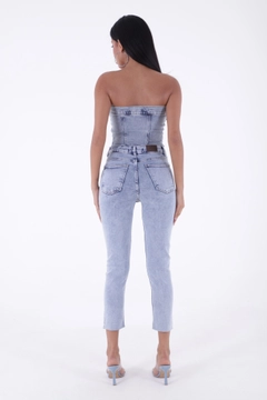 Een kledingmodel uit de groothandel draagt 37339 - Jeans - Light Blue, Turkse groothandel Jeans van XLove