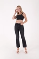 Bir model,  toptan giyim markasının 37320-jeans-anthracite toptan  ürününü sergiliyor.